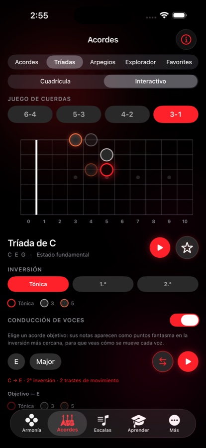 Pestaña de Tríadas en modo interactivo mostrando una tríada de Do en el grupo de cuerdas 3-1 con puntos fantasma de conducción de voces hacia el acorde destino Mi